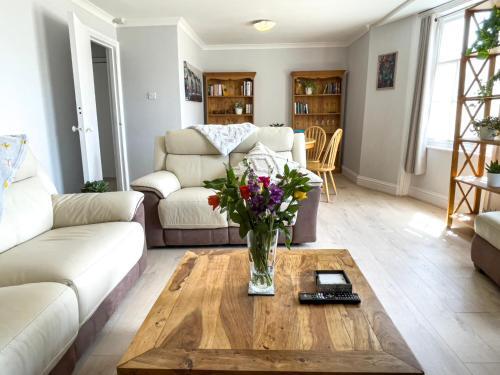 Apartamento On The Shore By My Getaways