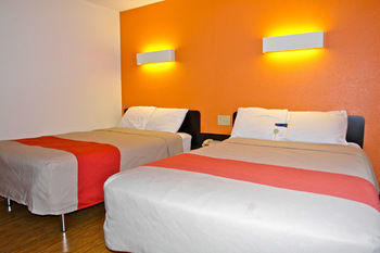 Motel 6 Oshkosh