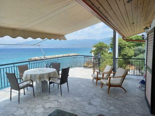 Ekie Apartment 2 With Sea View
