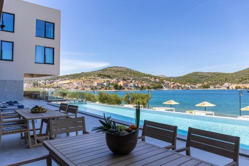 Marinus Beach Hotel