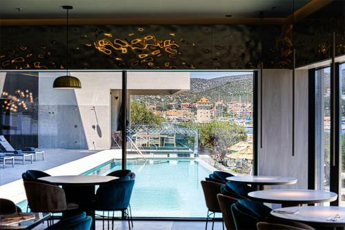Marinus Beach Hotel