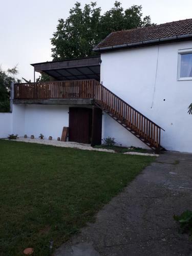 Nat�lia Apartman