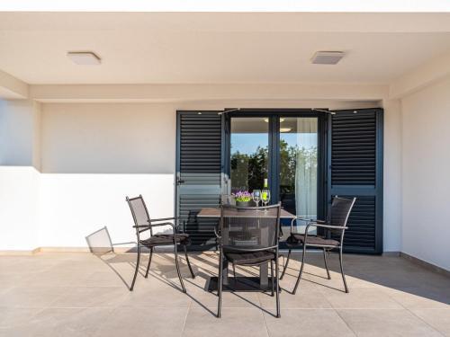 Apartment Ilux-1