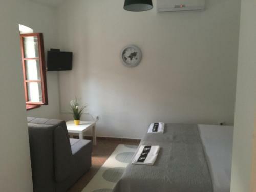 Seafront Apartment Riva