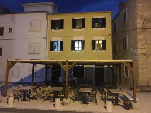 Seafront Apartment Riva