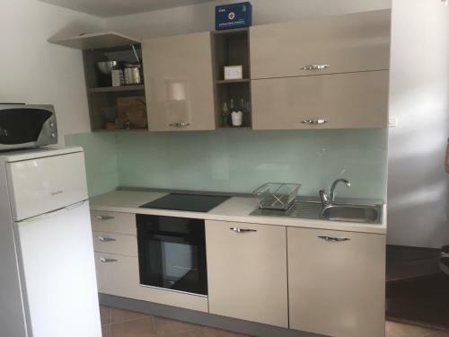 Seafront Apartment Riva