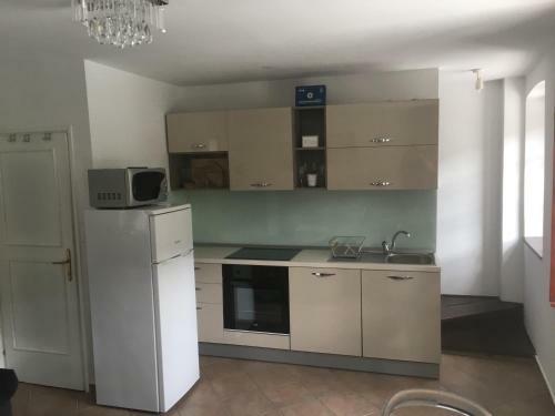 Seafront Apartment Riva