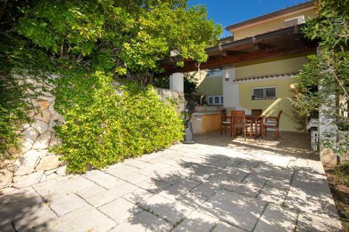 Apartment Portapisana Just 50m From The Beach