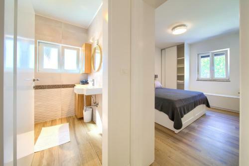 Apartment Lucija