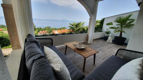 Divine View Apartma