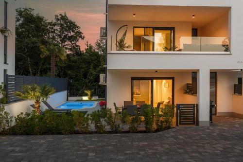 Luxury Apartment Larissa