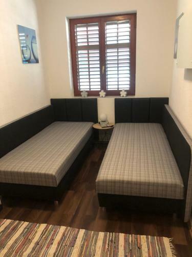 Luxusn� Apartm�n Gabi 100 Metr? Od Pl�?e