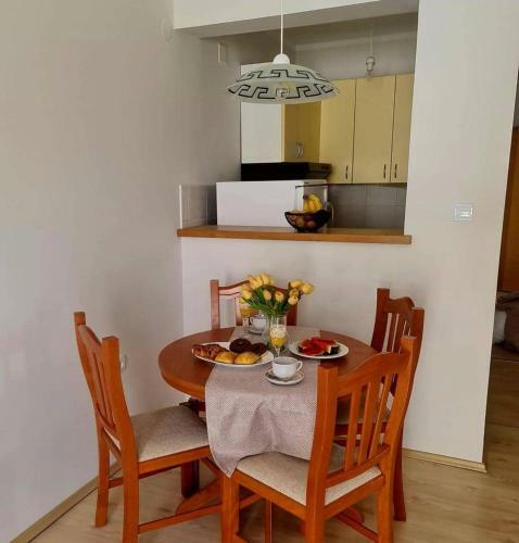Apartments Maro
