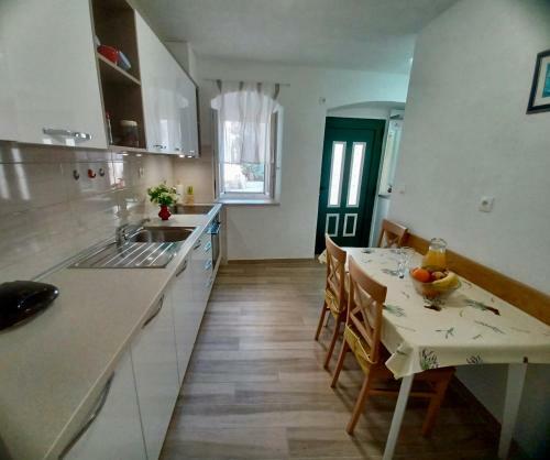 Apartman Lara