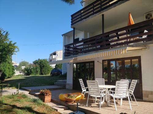 Apartment Minkalili