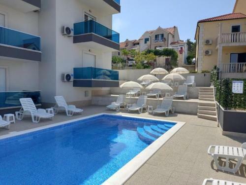 Apartments Ivan - Heated Pool