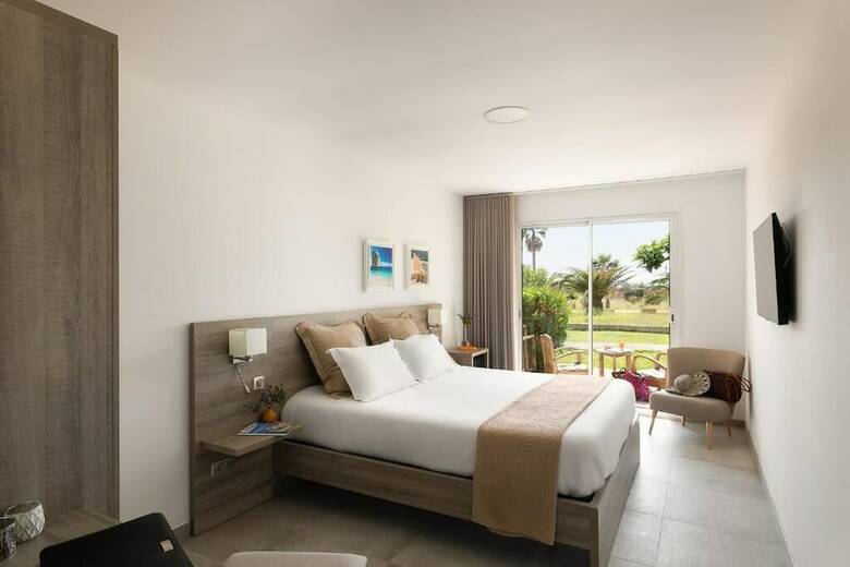 Hotel Marina Di Lava