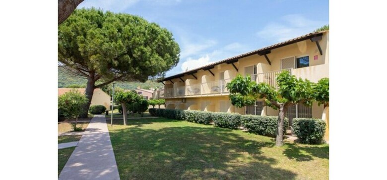 Hotel Marina Di Lava