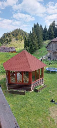 Casa In Varf Fundata