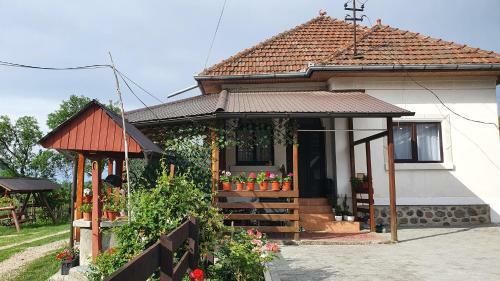 Agroturismo Cazare La Ferma Crinei