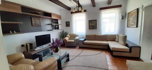 Casa Din Col?ul Cet??ii