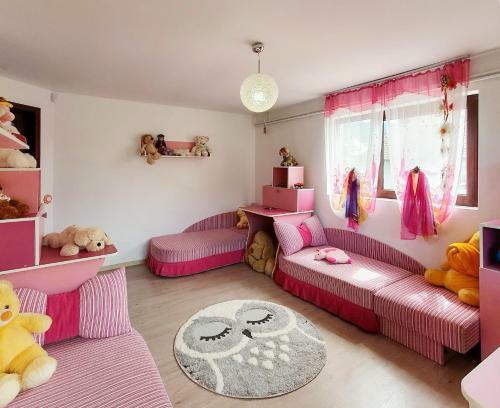 Villa Vila Flora �n Gura Humorului
