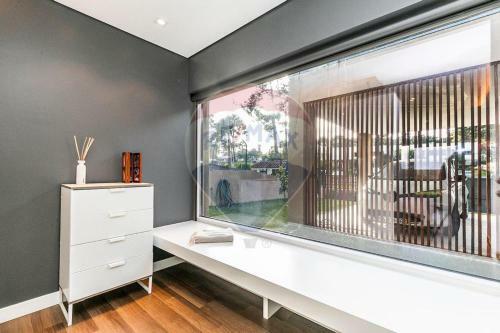 Modern 4-bed Villa 4k Beach 30k Lisbon