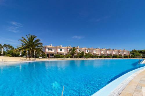 Lovely Villa In Vila Bicuda Cascais Resort II