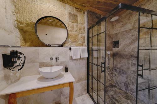 Hotel Concept Cave Suites