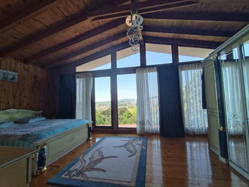 Luxury Pa?ak�y Triplex Villa + Grand Garden