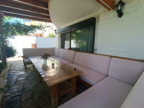 Luxury Pa?ak�y Triplex Villa + Grand Garden