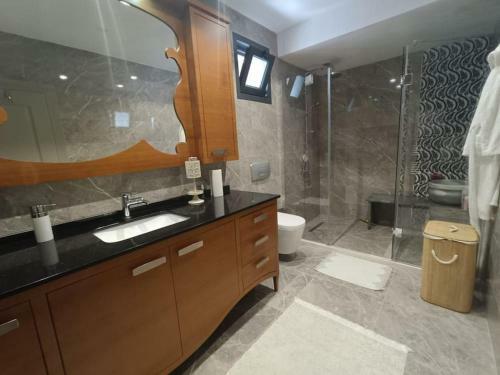Luxury Pa?ak�y Triplex Villa + Grand Garden