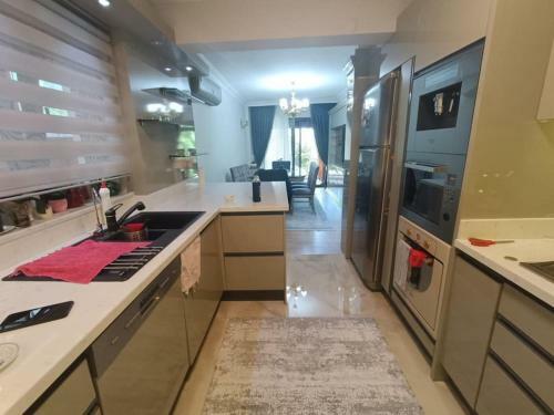 Luxury Pa?ak�y Triplex Villa + Grand Garden