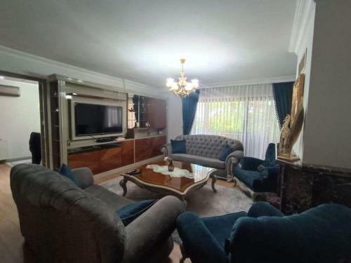 Luxury Pa?ak�y Triplex Villa + Grand Garden