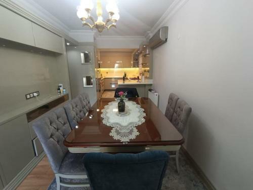 Luxury Pa?ak�y Triplex Villa + Grand Garden