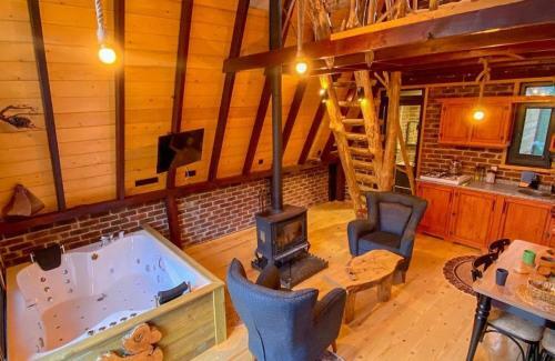 Hostal Cozy Bungalow W Jacuzzi & Pool In Sapanca