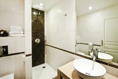 Hotel Logis Le Quai Fleuri