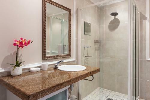 Pinnacle Point 2-bedroom Self-catering Apartment