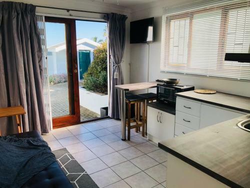 Hostal 9 On Fern Self Catering Flat