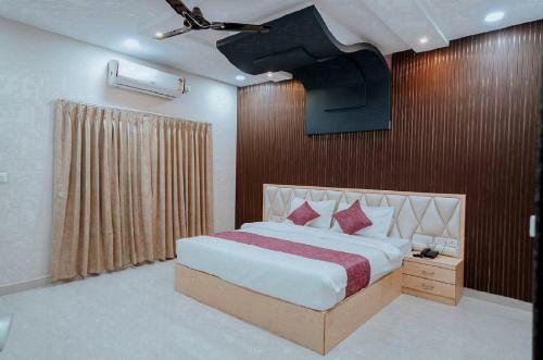 Hotel Bajaj's Karwan Inn