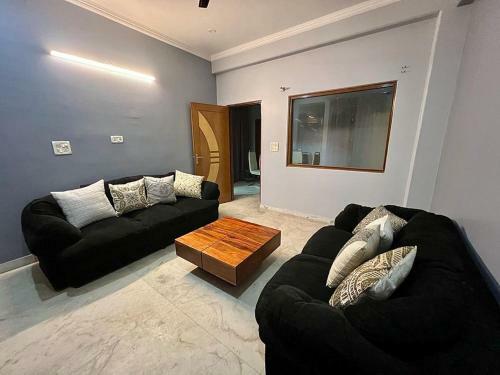 Hostal Private 02 Bhk Floor Best For Family