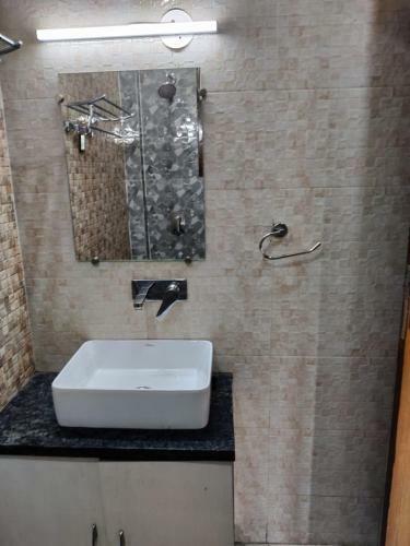 Hostal Private 02 Bhk Floor Best For Family