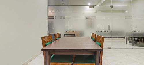 Hostal Birdhouse Residency