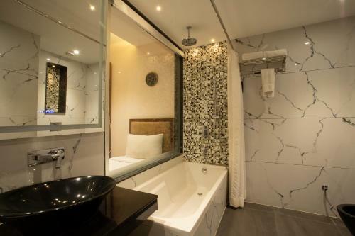 Hotel Skyline Club & Resorts