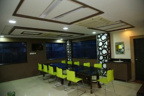 Hotel Skyview Suites