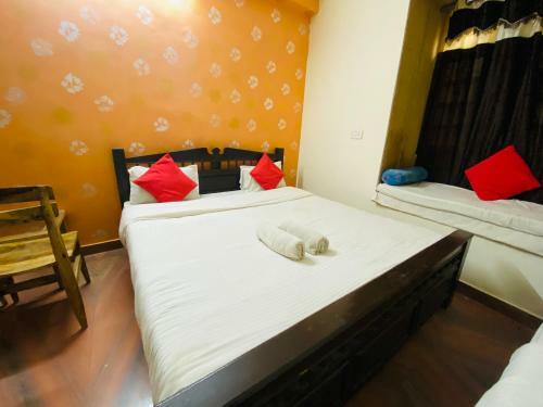 Hotel Couple House