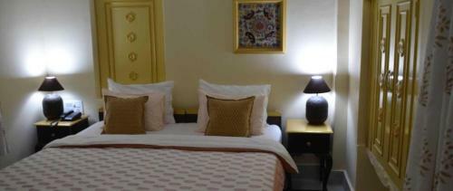 Hotel Shining Fort