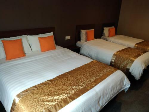 One World Hotel