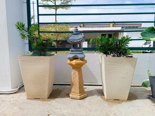 Amazing 4 Bedroom Townhouse With Ample Parking
