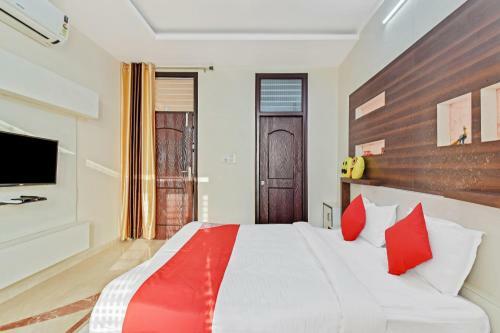 Hotel Oyo 63137 Ekansh Palace